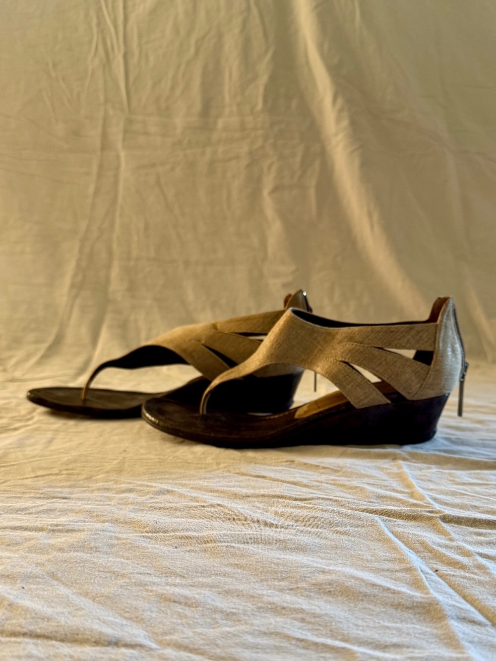 Donald J Pliner Decima-60CW wedge sandals size 7